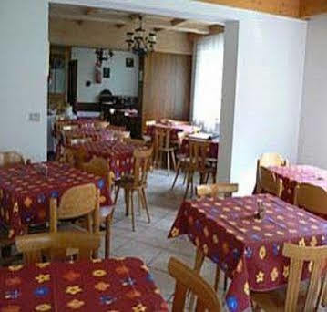 Hotel Garni Tyrolia à Campitello di Fassa Extérieur photo